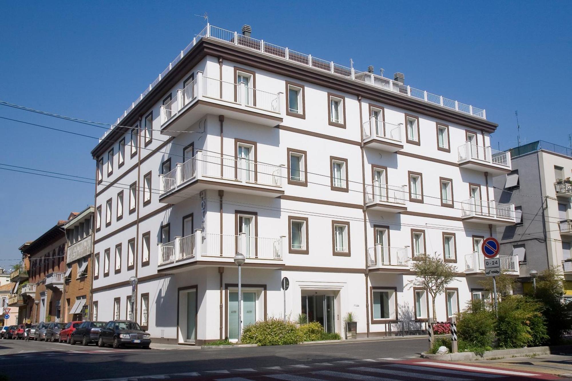 Card International Hotel Rimini Exterior photo