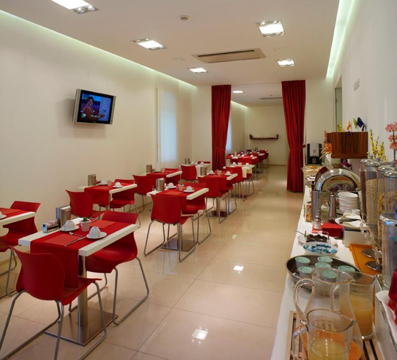 Card International Hotel Rimini Exterior photo